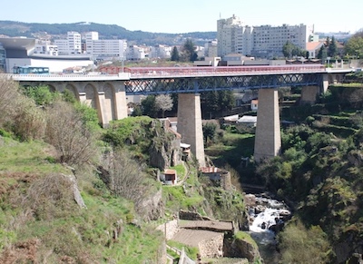 Introdução de sentido único na Ponte Metálica