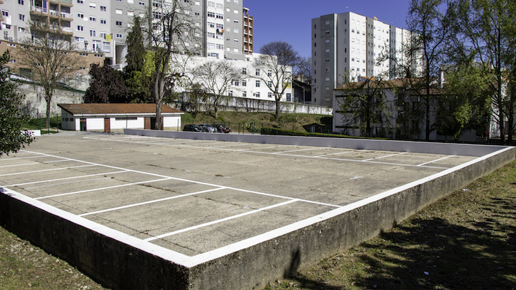 Novo parque de estacionamento gratuito aberto ao público