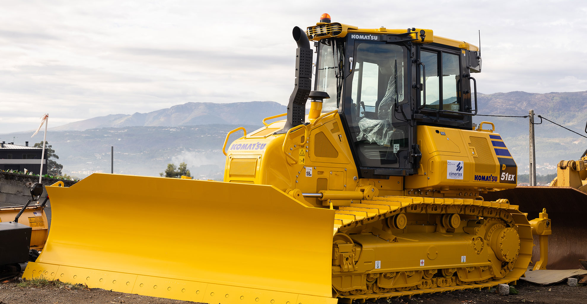 MUNICÍPIO DE VILA REAL REFORÇA MEIOS DE COMBATE A INCÊNDIOS COM AQUISIÇÃO DE MÁQUINA DE RASTOS